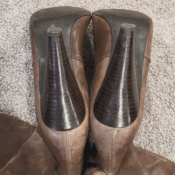 GUESS knee high boots - Picture 7 of 9